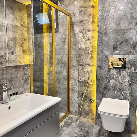 Stone Apartahotel 3*