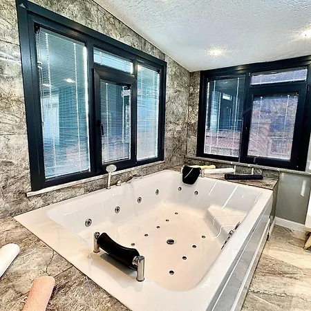 Lejlighedshotel Stone 3*