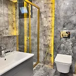 Stone Aparthotel 3*