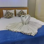 Stone Apartahotel 3*