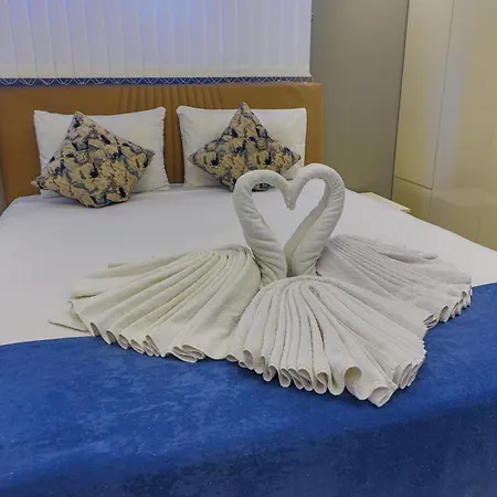 Stone Aparthotel 3*